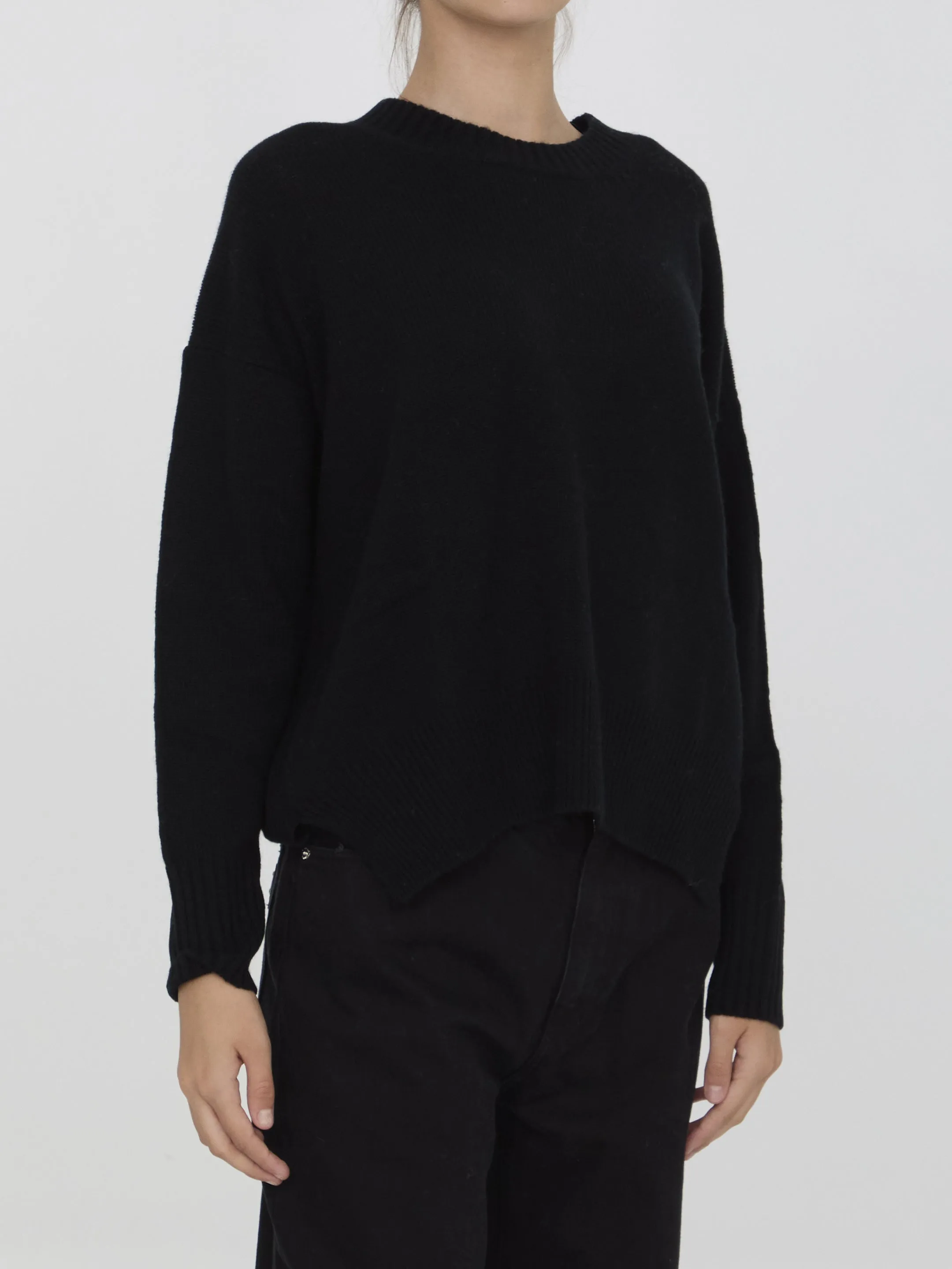 Allude Cashmere Jumper in Black