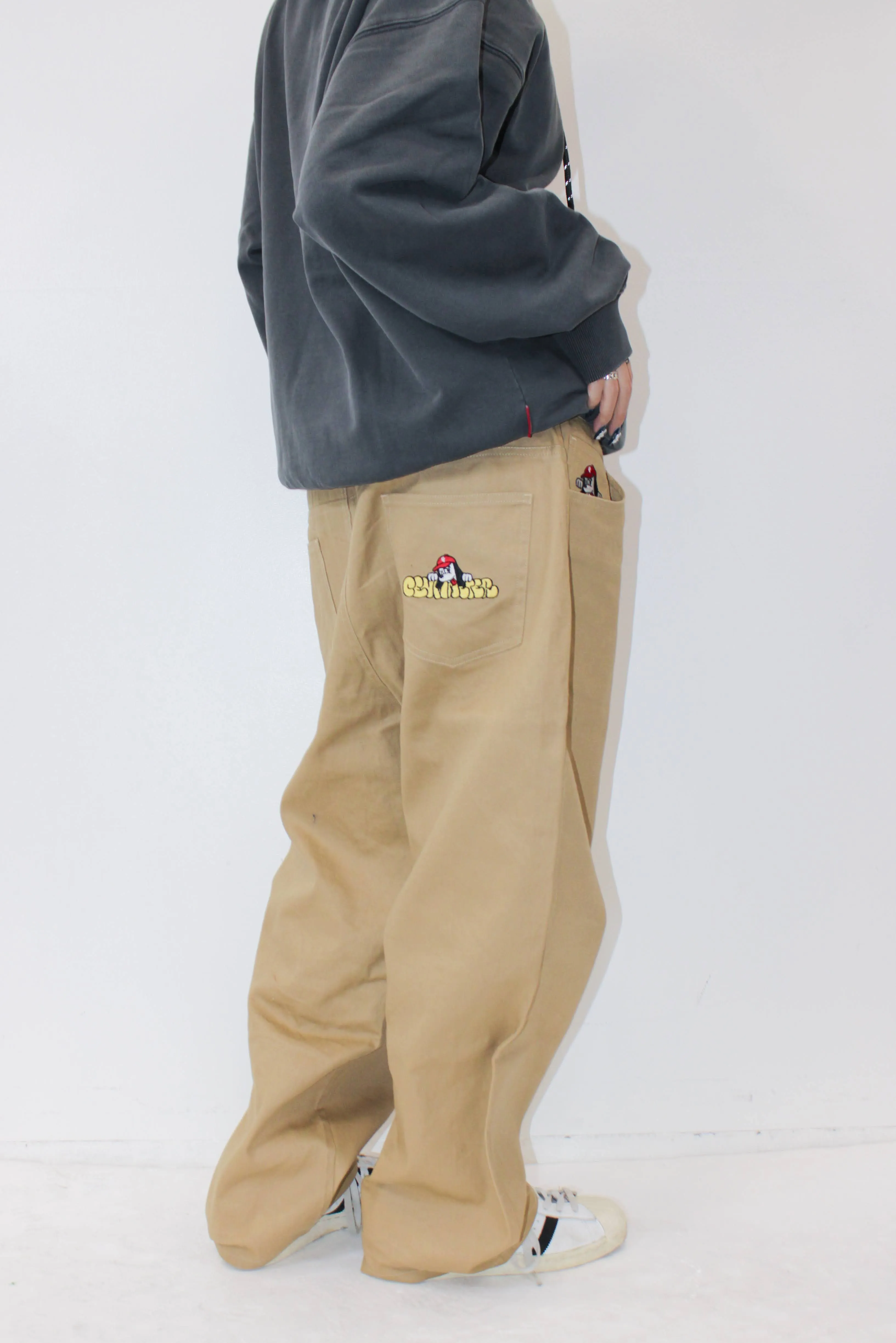 baggy chino pants