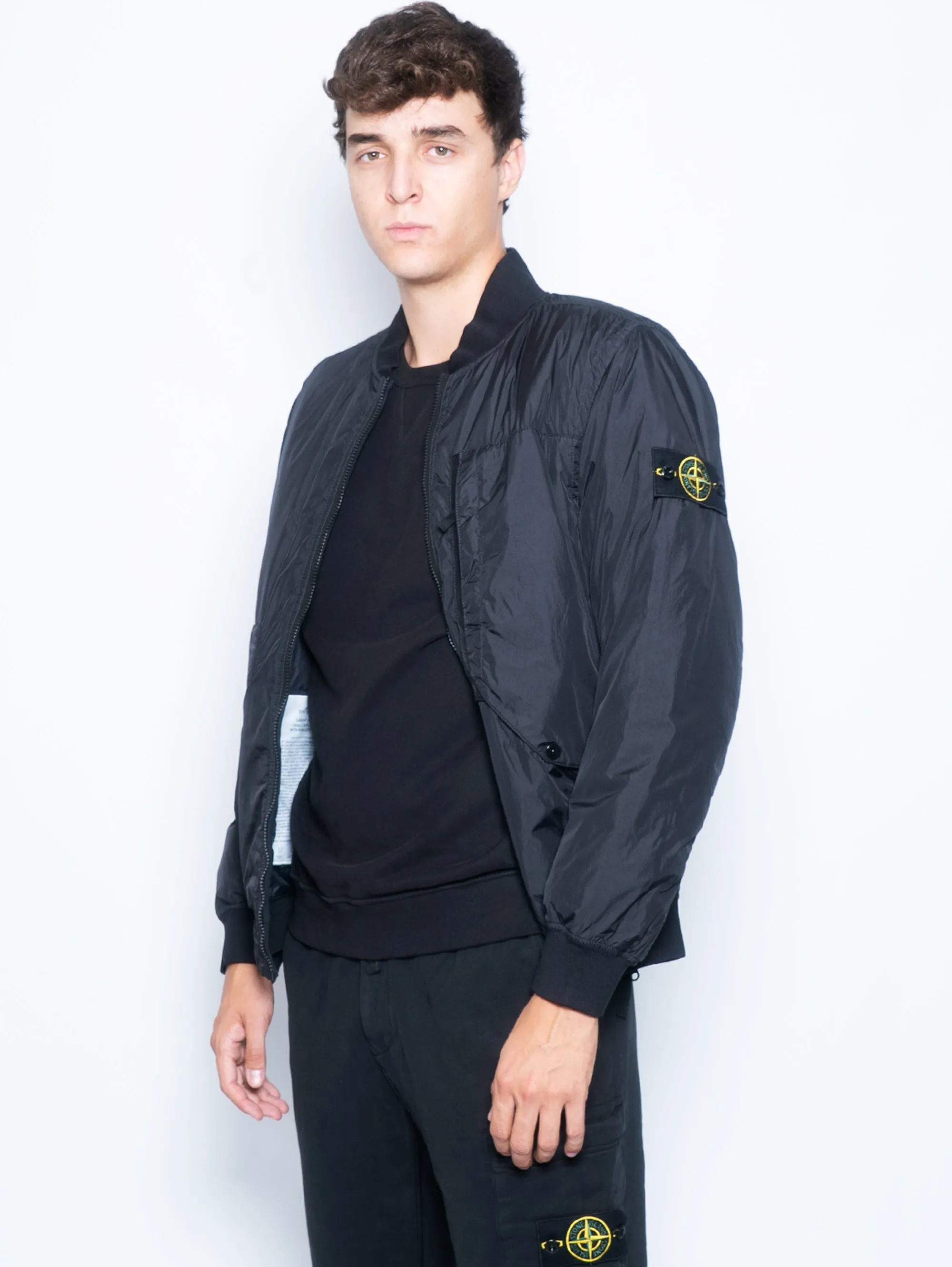 Bomber in Nylon Crinkle Reps e Primaloft Nero