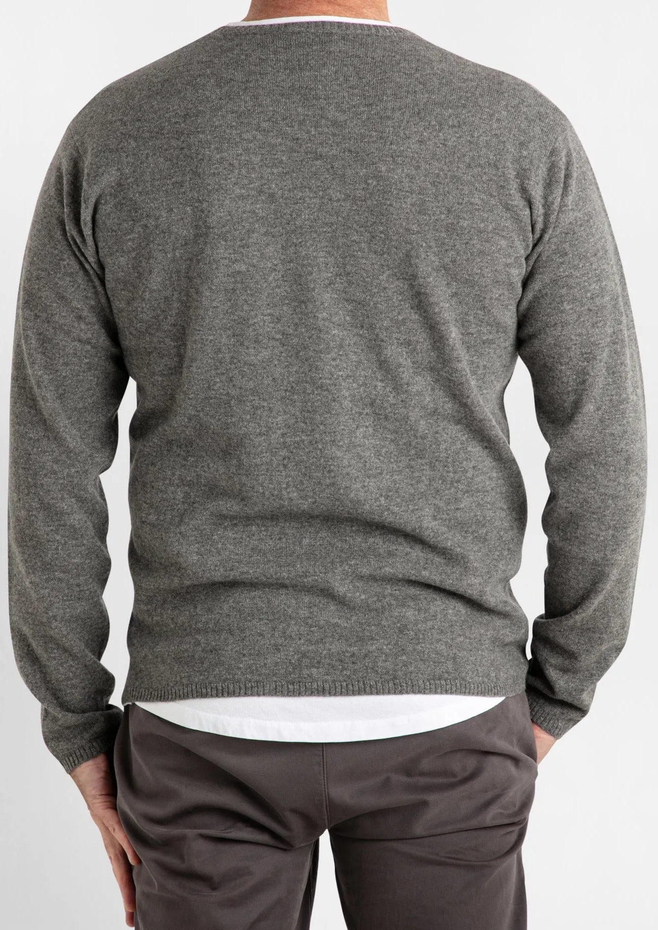 Cashmere Mens Crew Neck in Charcoal