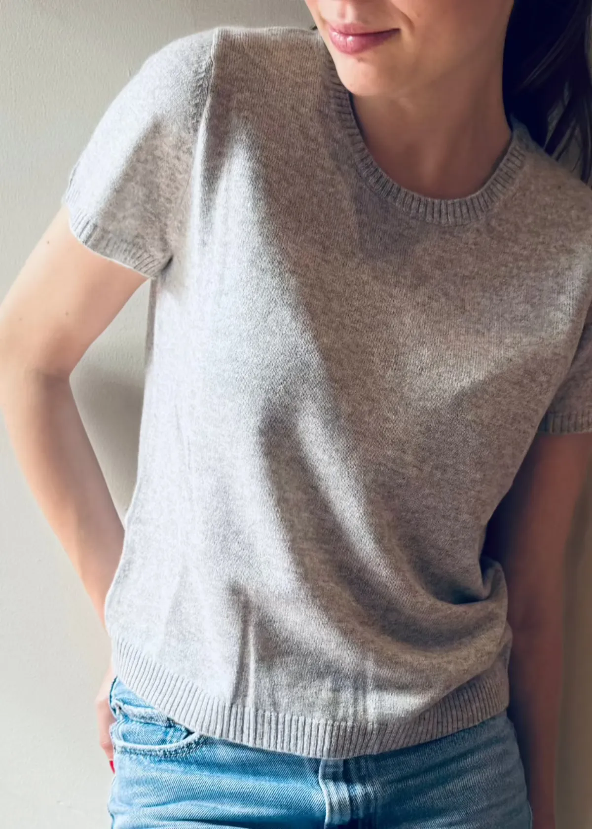 Cashmere tiny t in Pale Marle Grey