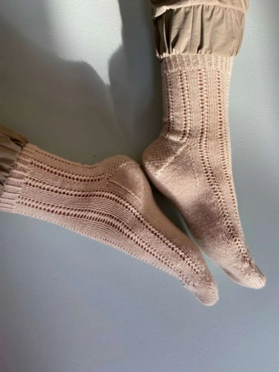 Irmelin socks, knitting kit in Önling No 18