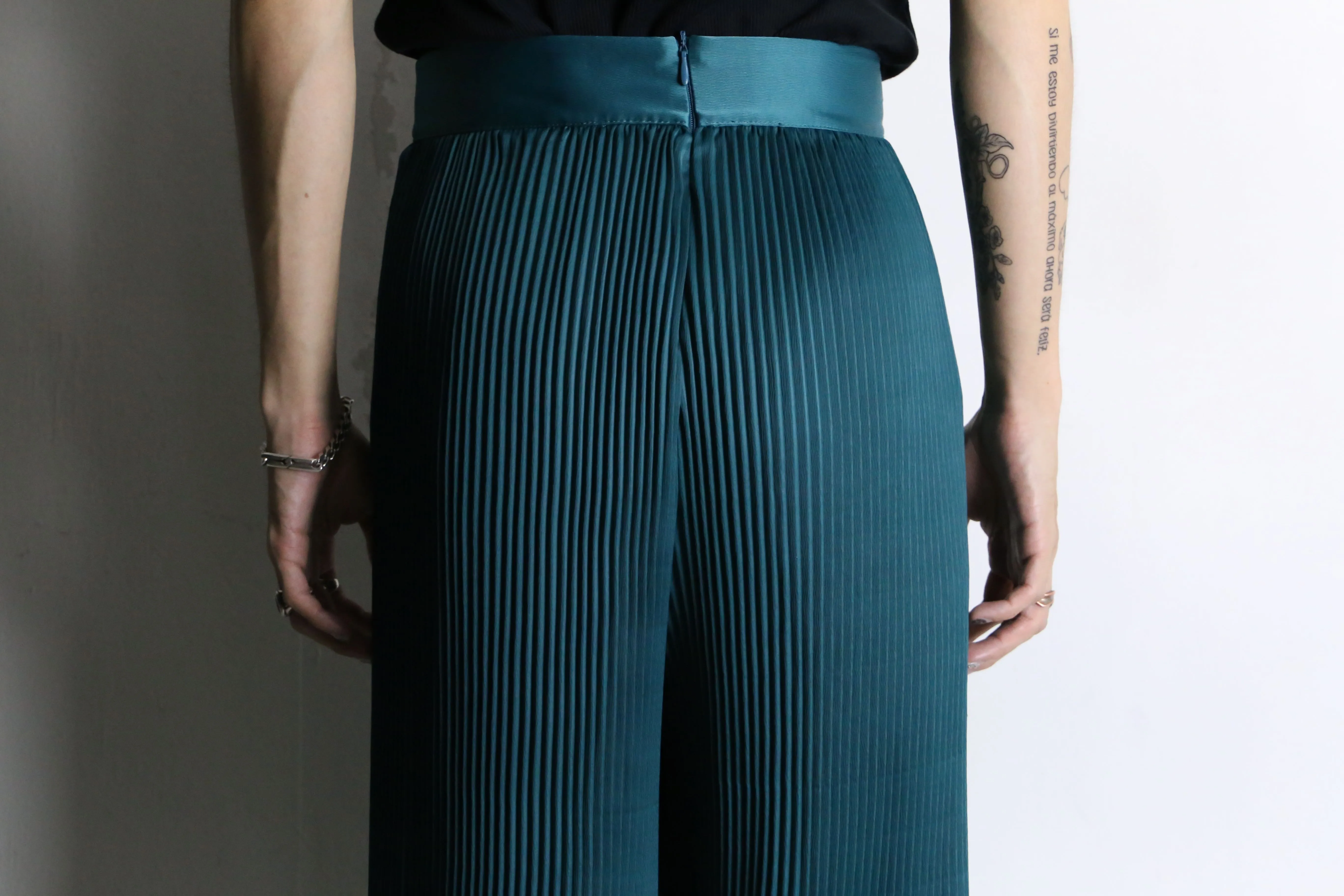 metallic green pleats flare pants