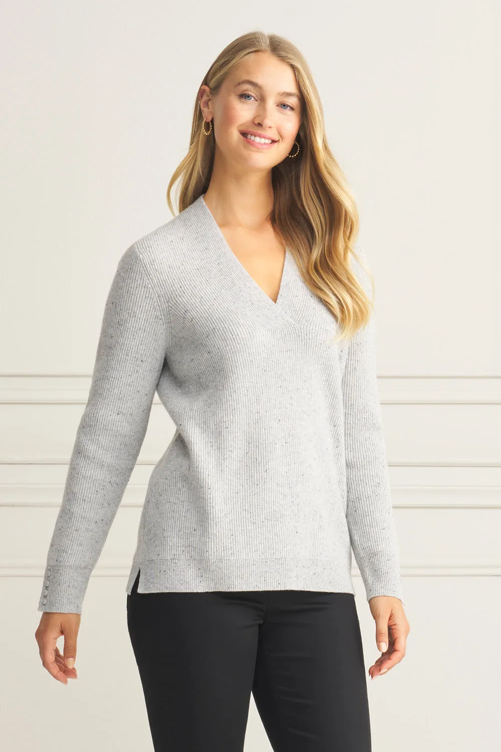 Ribbed V-Neck Wool Jumper - Pearl