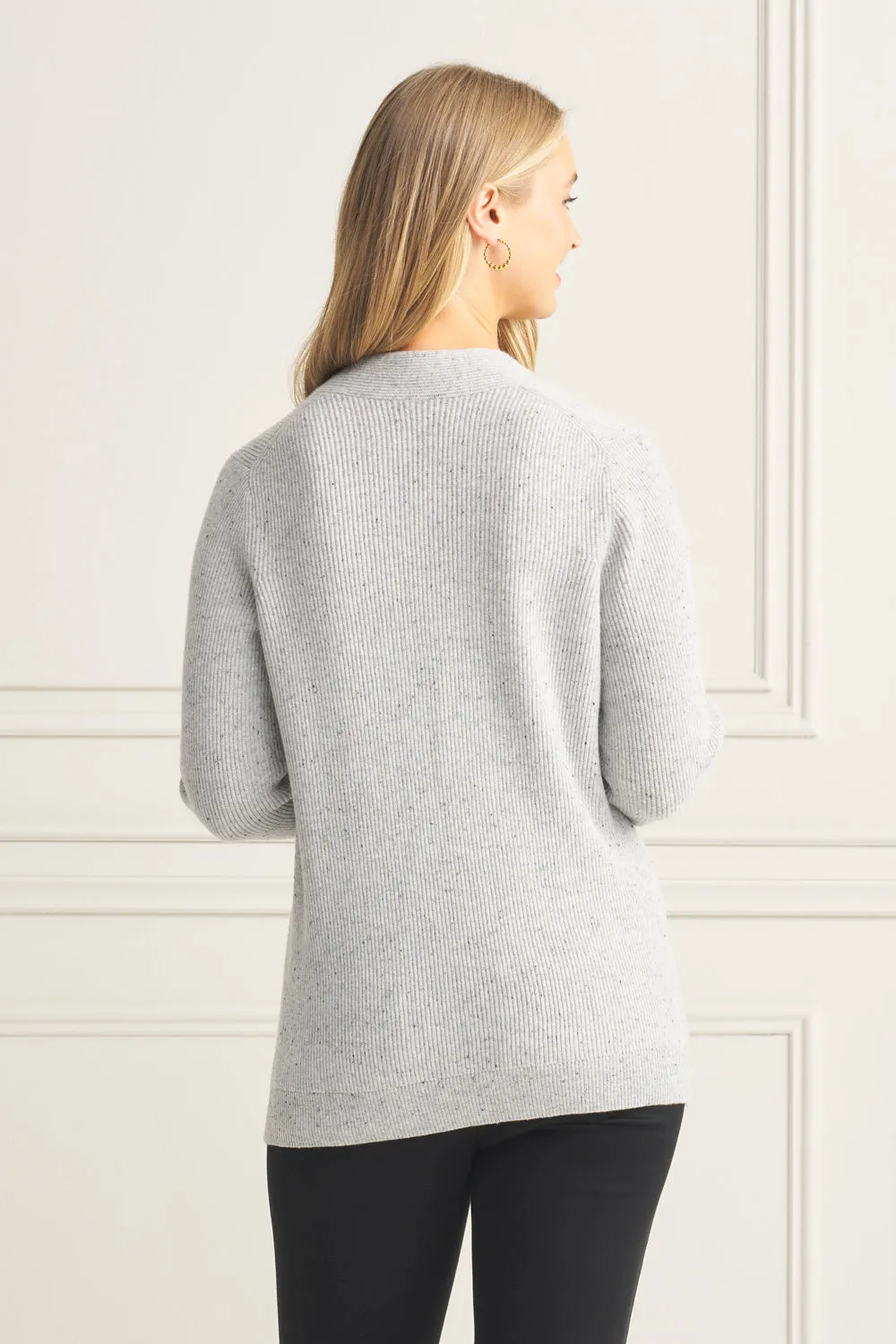 Ribbed V-Neck Wool Jumper - Pearl