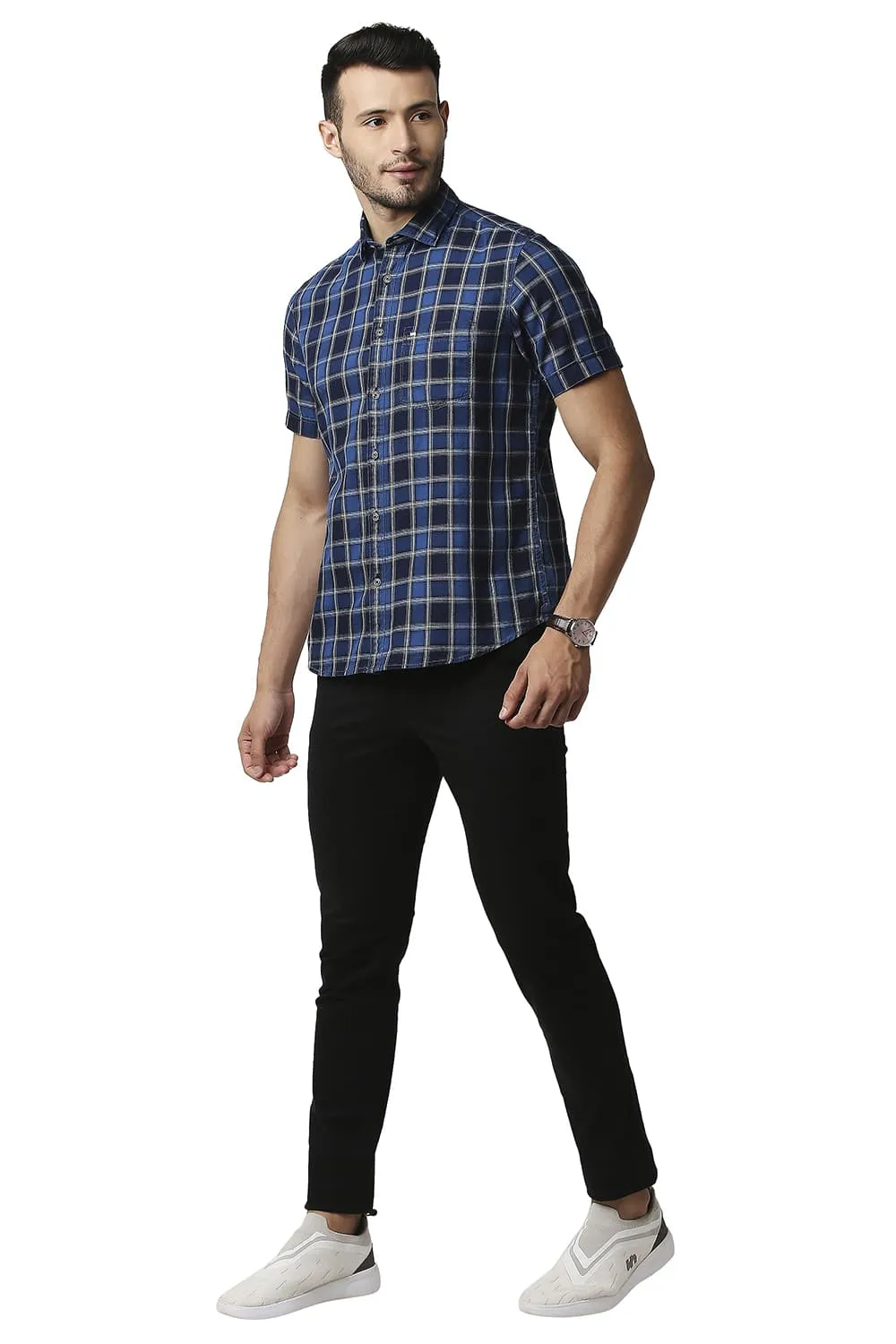 Slim Fit Indigo Checks Halfsleeves Shirt