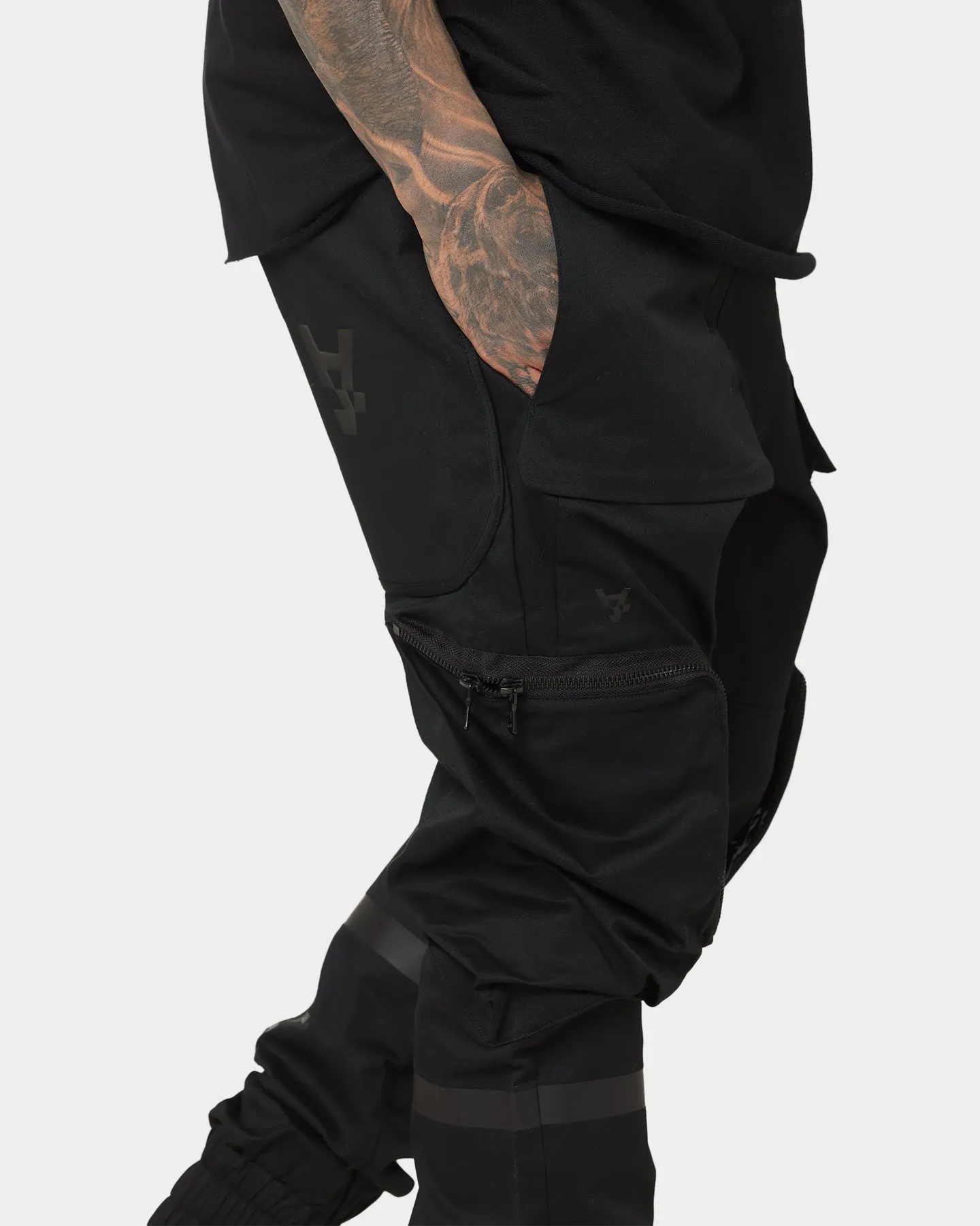 The Anti-Order Distopian Jogger Black